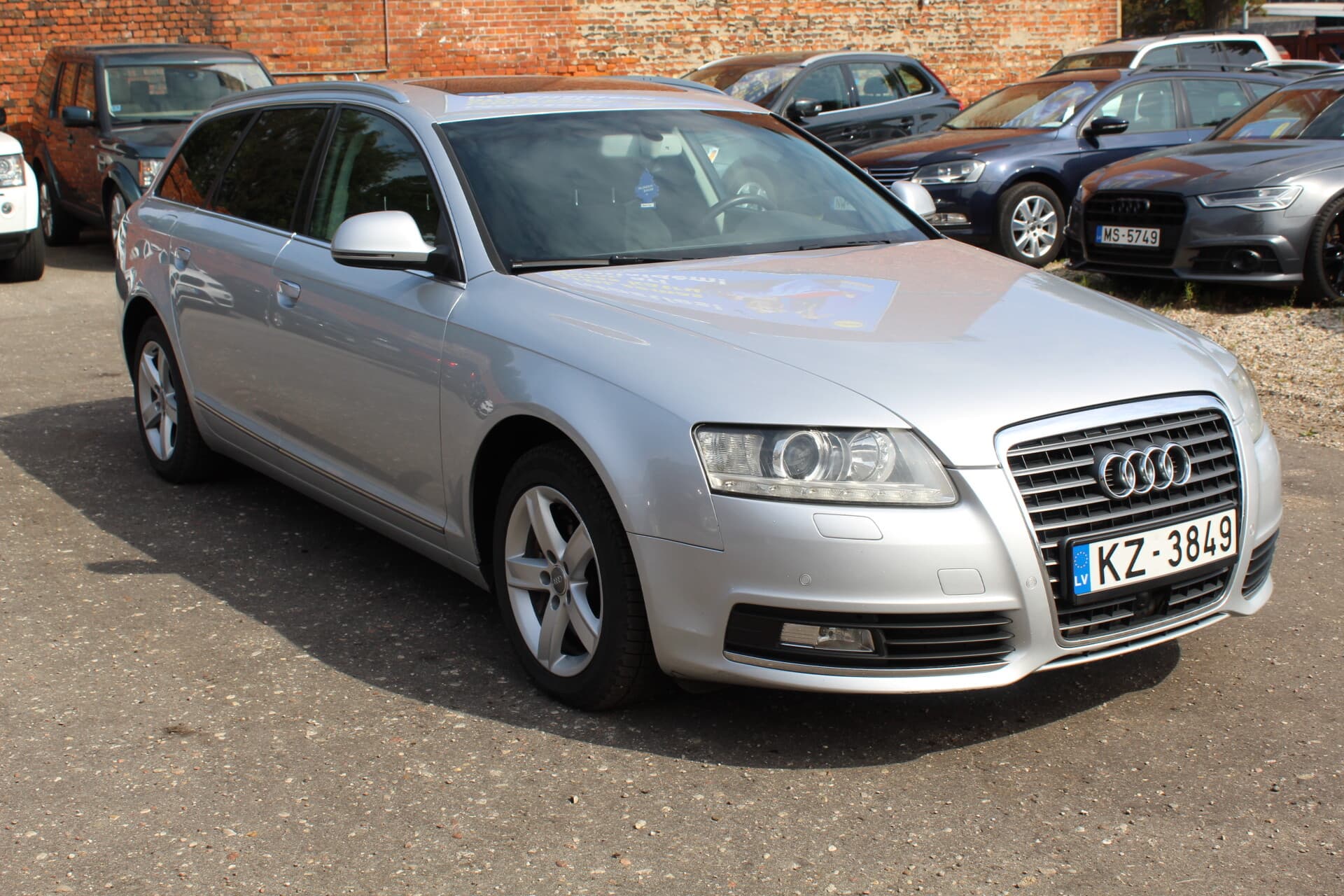 Audi A6 (2011) — 1/19