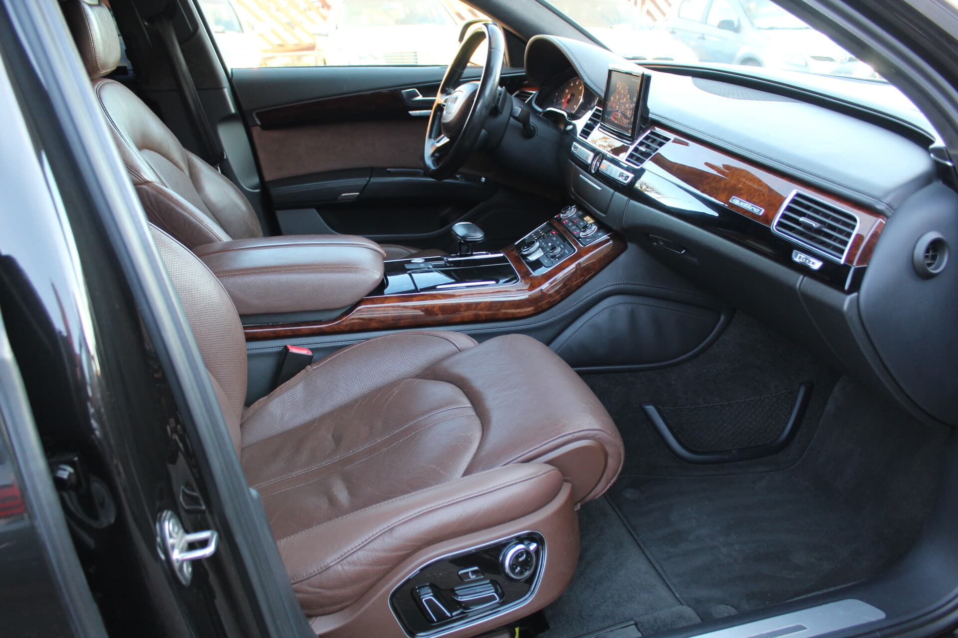 Audi A8 (2012) — 9/21