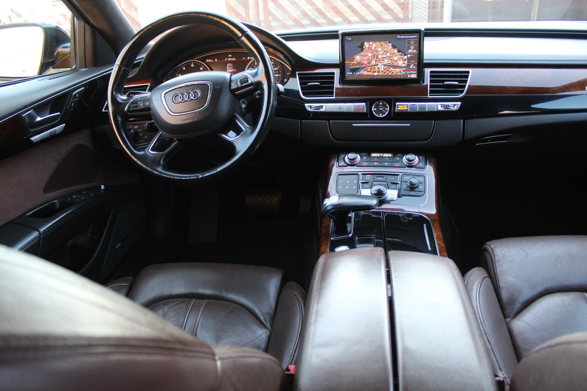 Audi A8 (2012) — 11/21