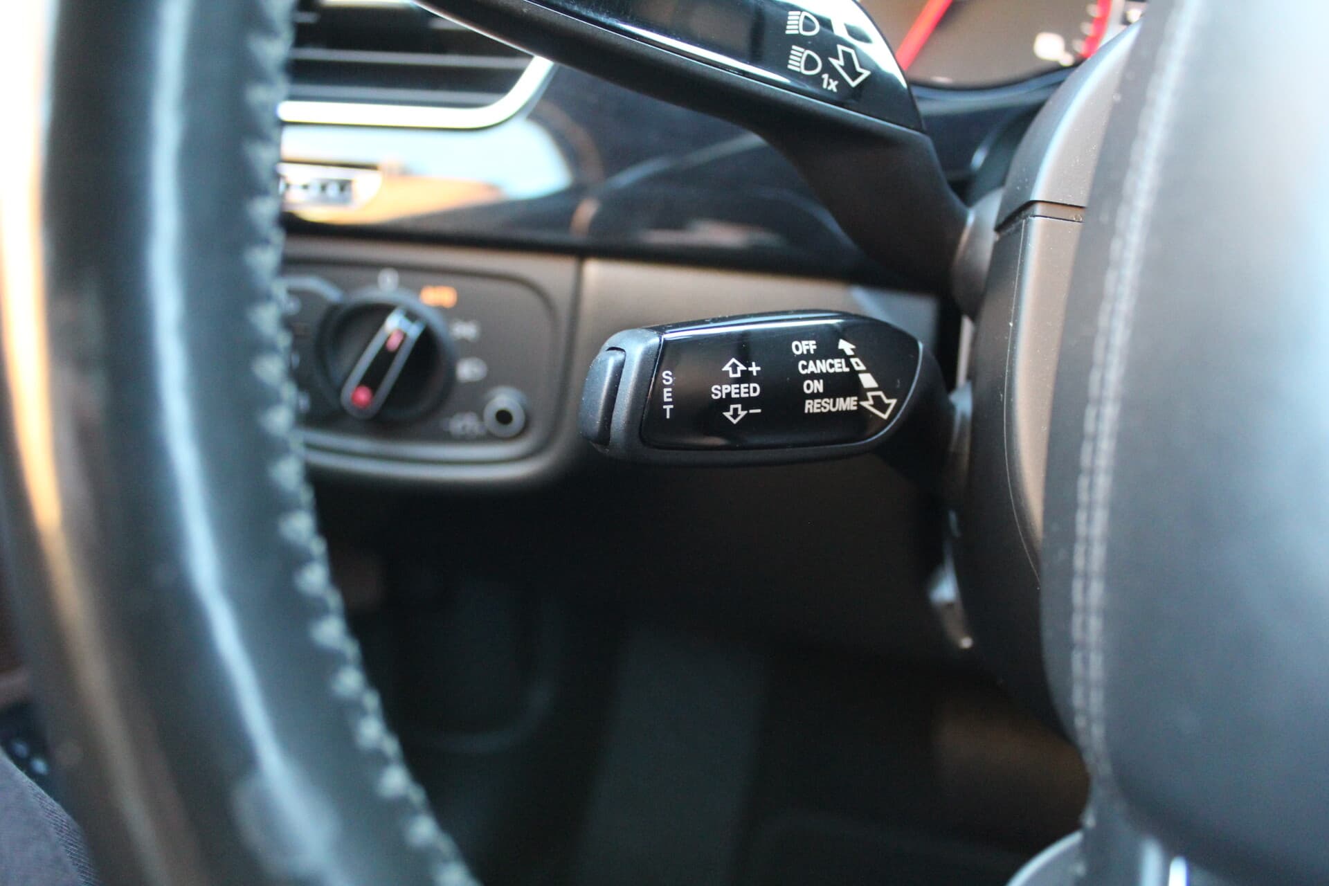 Audi A8 (2012) — 17/21