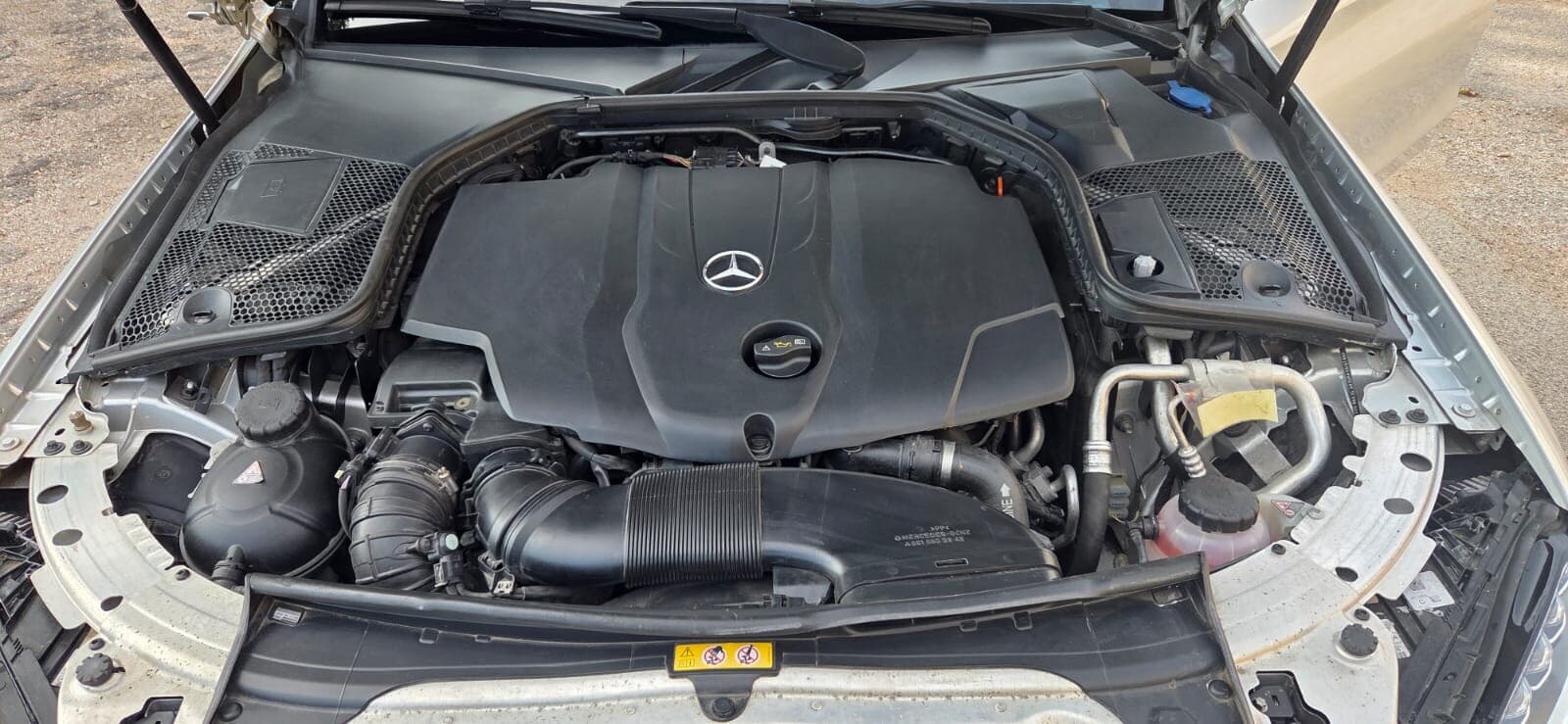 Mercedes-Benz C220 (2017) — 16/18