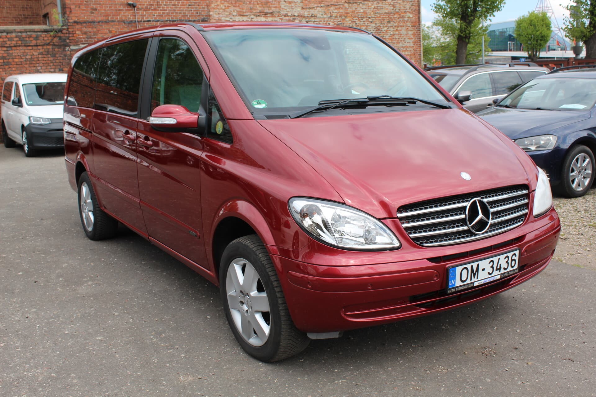 Mercedes-Benz Viano (2008) — 1/24