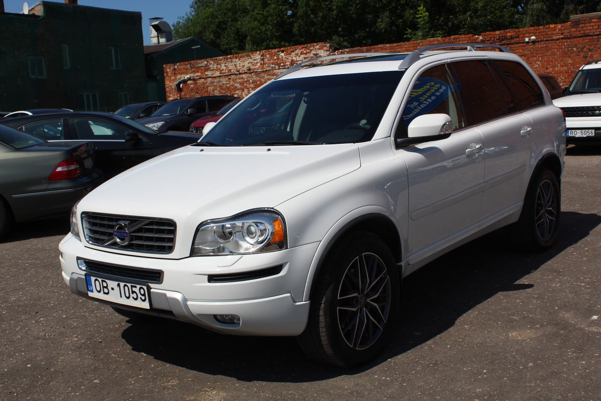 Volvo XC 90 (2013) — 2/16